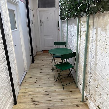 Apartmán Acton High Street Londýn Exteriér fotografie