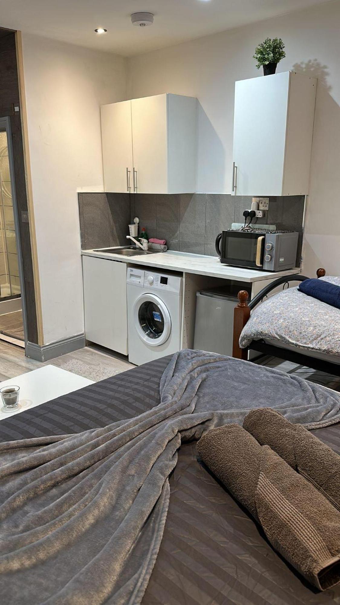 Apartmán Acton High Street Londýn Exteriér fotografie